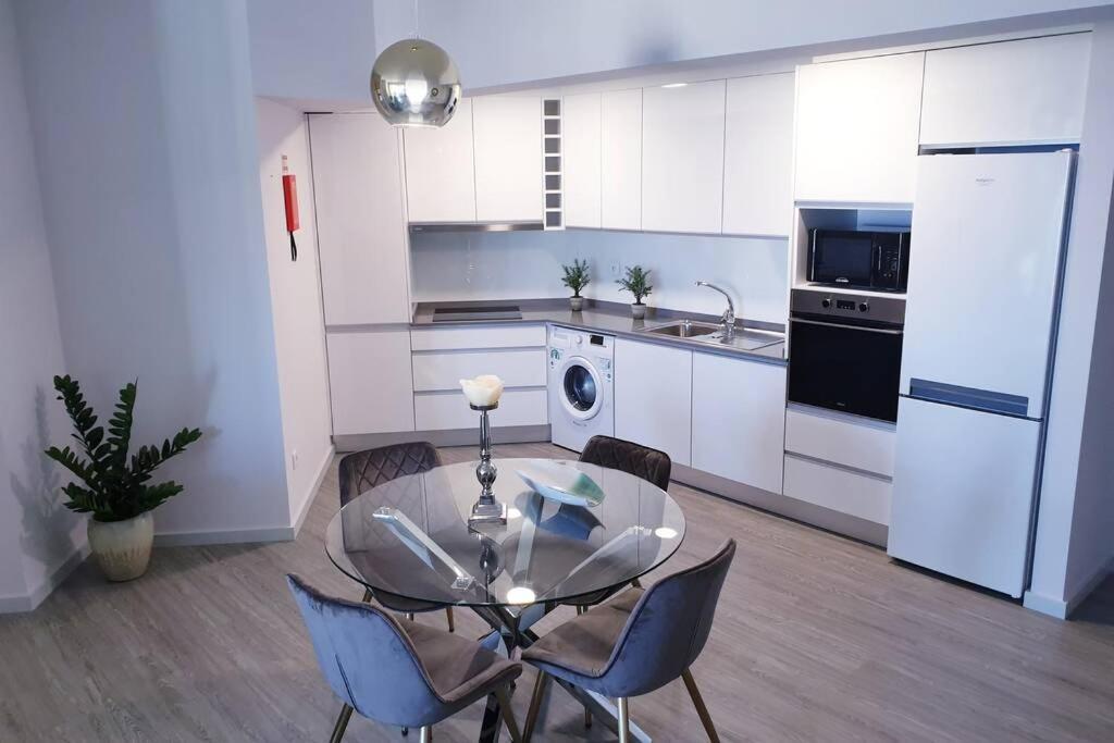 דירות פונשל Sarah House מראה חיצוני תמונה
